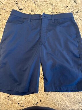 Under Armour Men's Deep Navy Flat-Front Performance Shorts